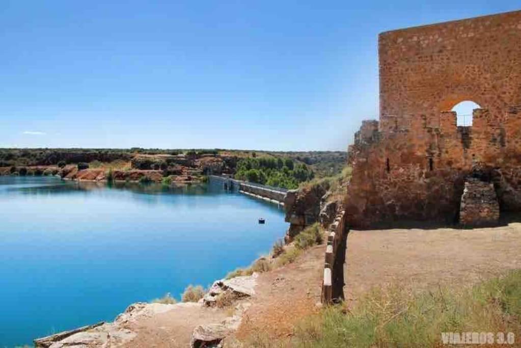 Apto. Singular En La Mancha Banco De Inversiones Argamasilla De Alba ภายนอก รูปภาพ